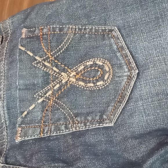 Canyon River Blues Jean Size 6 w 22in Inseam w Design Back Pocket Stitching - Picture 3 of 4